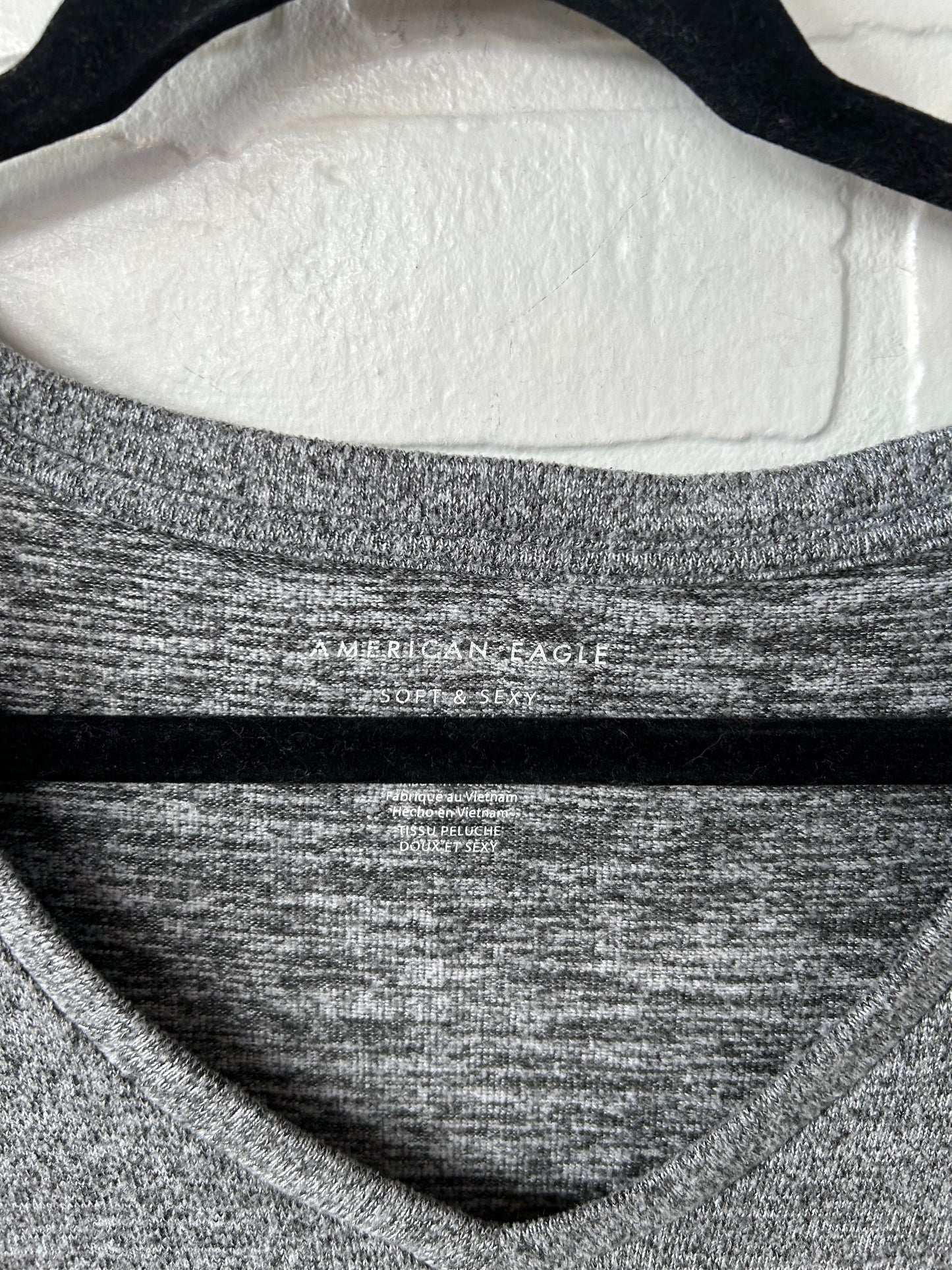 Top Long Sleeve By American Eagle In Grey, Size: L