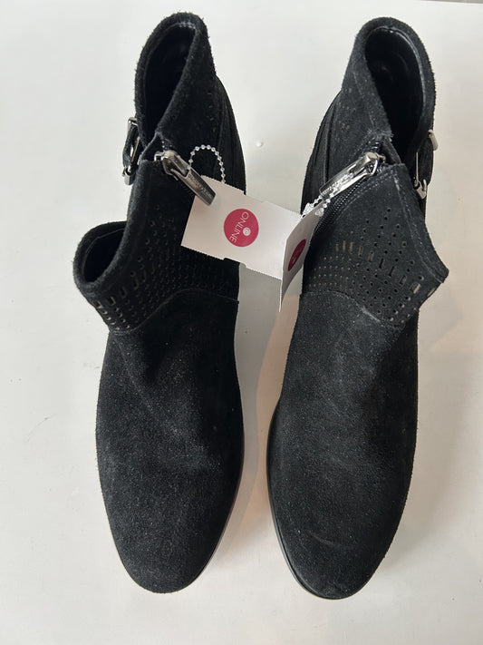 Boots Ankle Flats By Vince Camuto  Size: 9.5