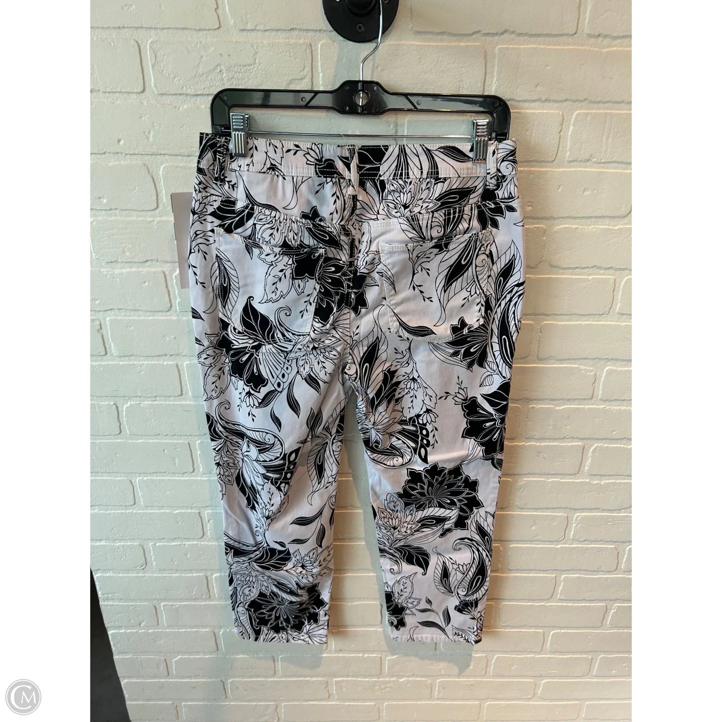 Pants Cropped By Chicos In Black & White, Size: 4