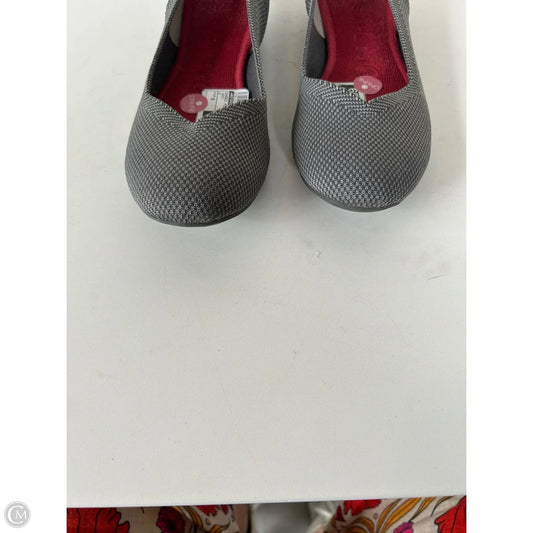 Shoes Flats By Rothys In Grey, Size: 8