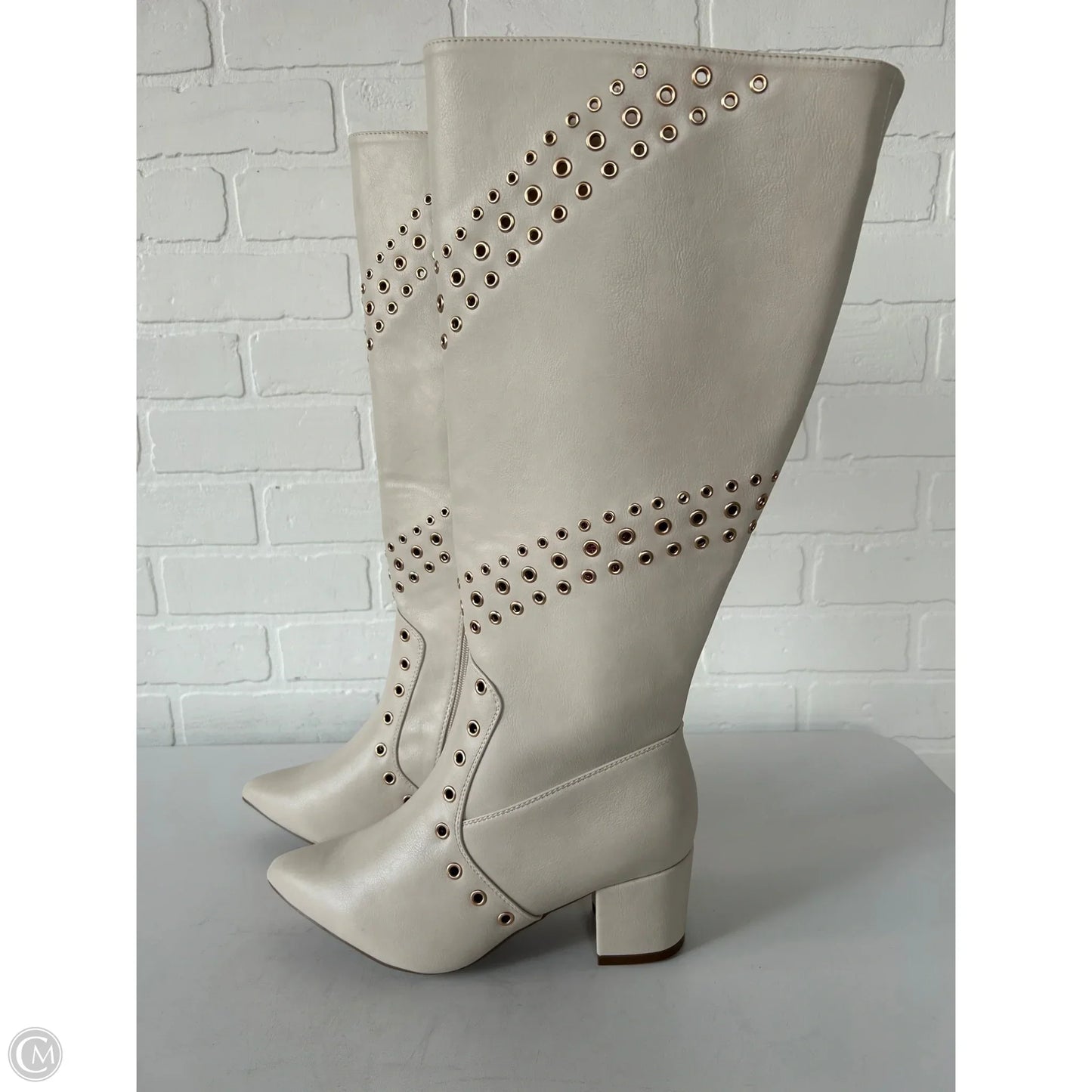 Boots Ankle Heels By Clothes Mentor In Cream, Size: 8