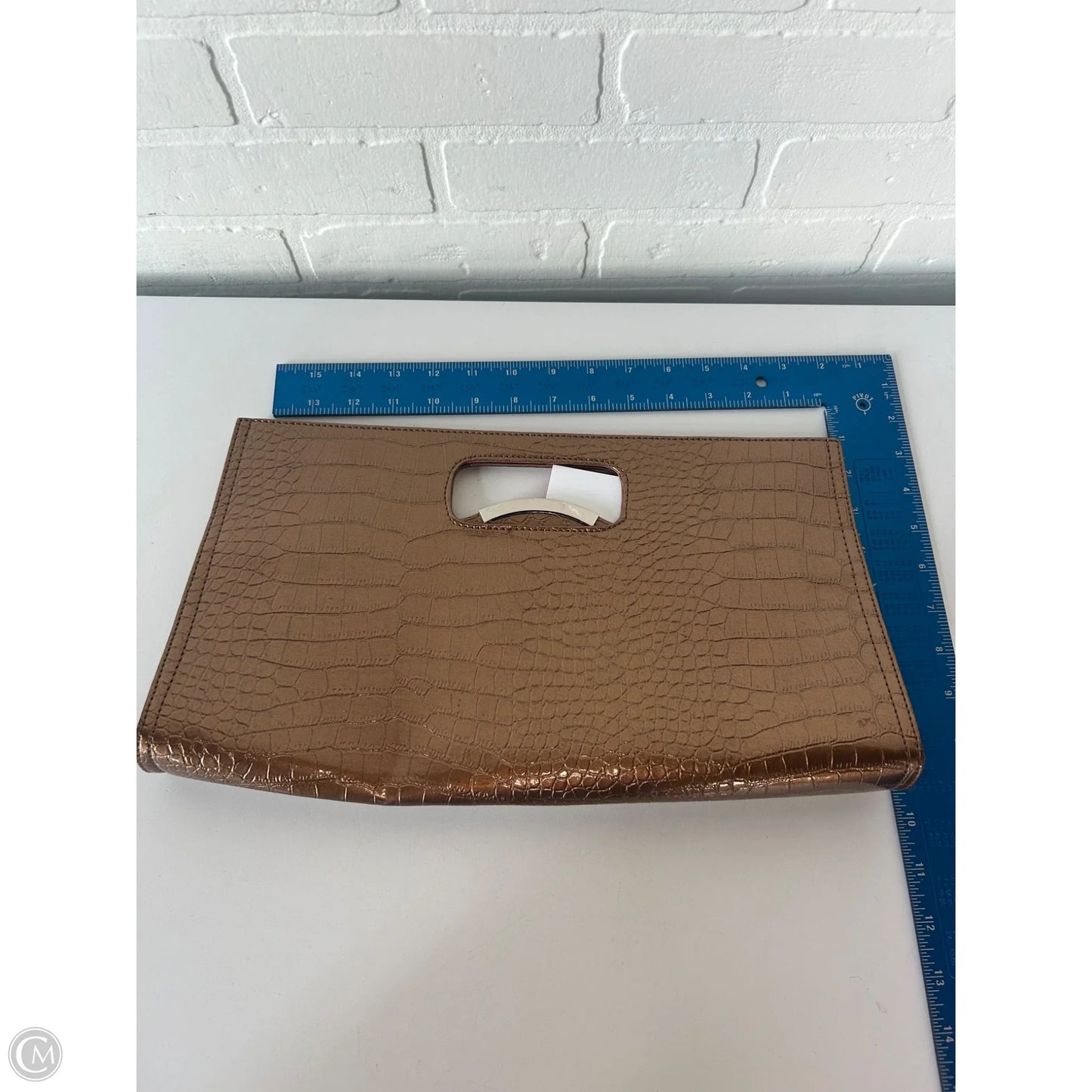 Clutch By Clothes Mentor, Size: Large