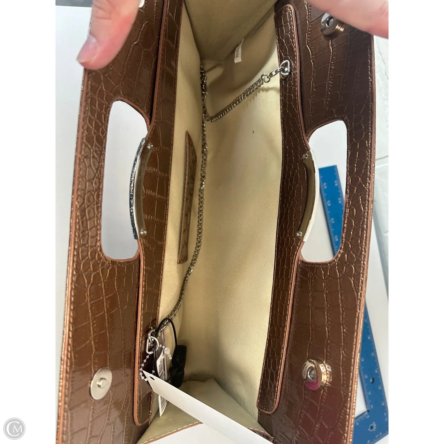 Clutch By Clothes Mentor, Size: Large