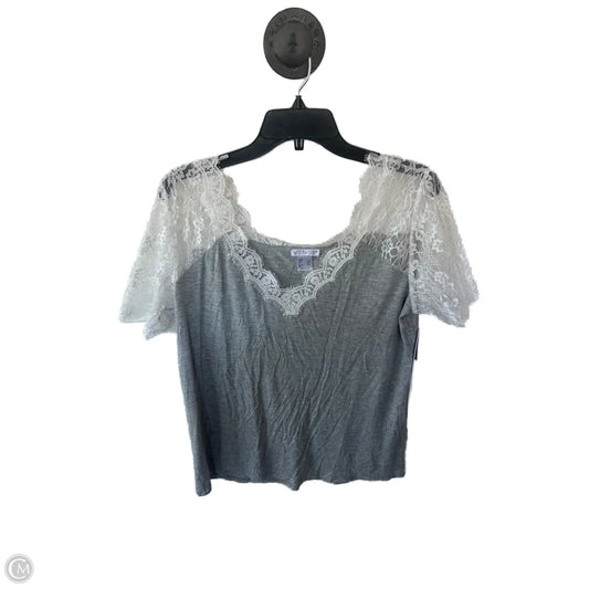 Top Short Sleeve By Venus In Grey & White, Size: L