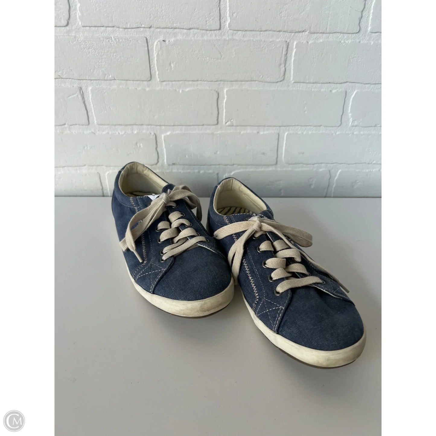Shoes Sneakers By Taos In Blue, Size: 9.5