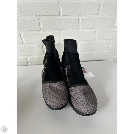 Boots Ankle Heels By Bernie Mev In Black & Silver, Size: 9.5