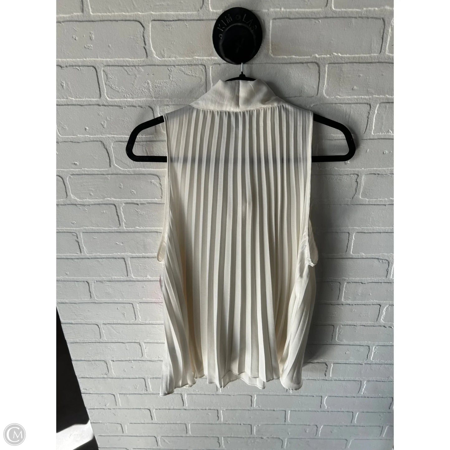 Top Sleeveless By Banana Republic In Cream, Size: Xl