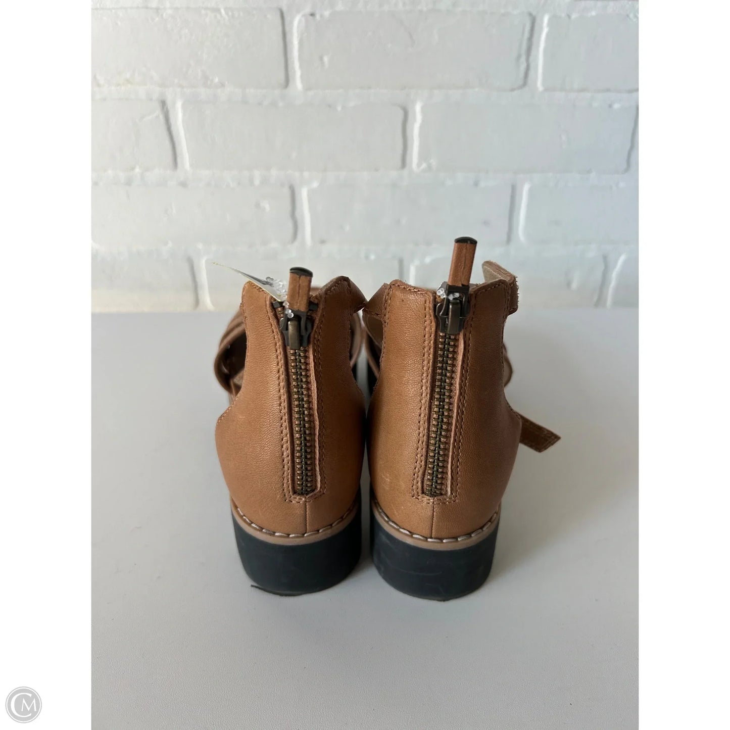 Sandals Flats By Eileen Fisher In Brown, Size: 7.5