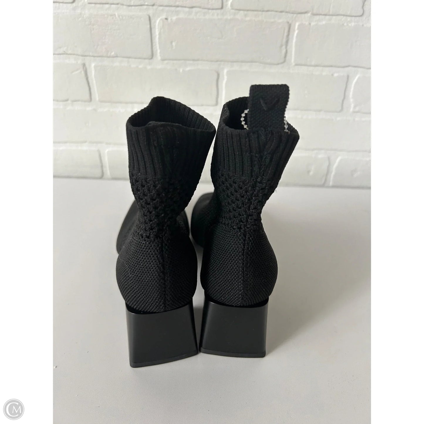 Boots Ankle Heels By Vivaia In Black, Size: 7