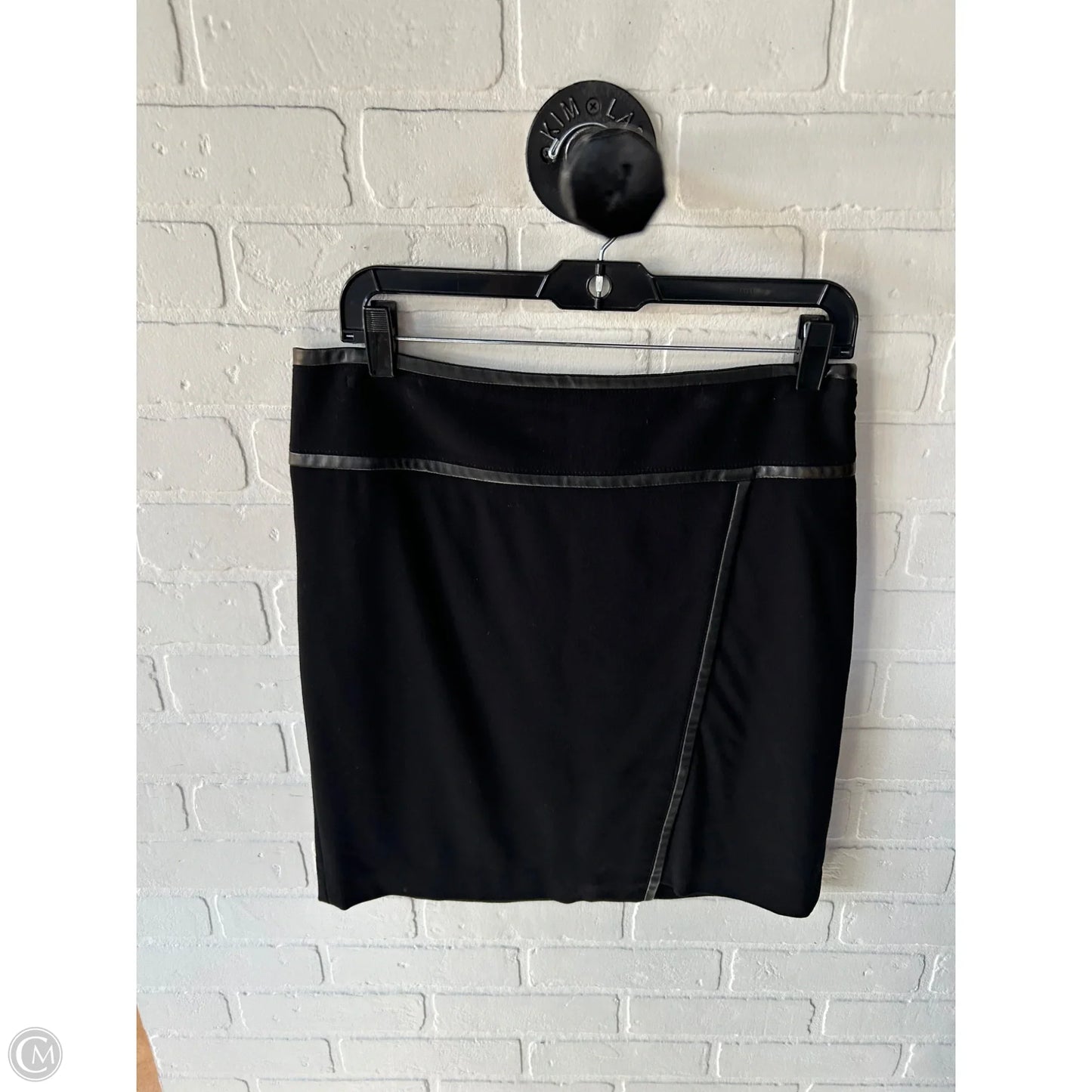 Skirt Mini & Short By White House Black Market In Black, Size: 4