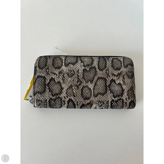 Wallet By Clothes Mentor, Size: Large