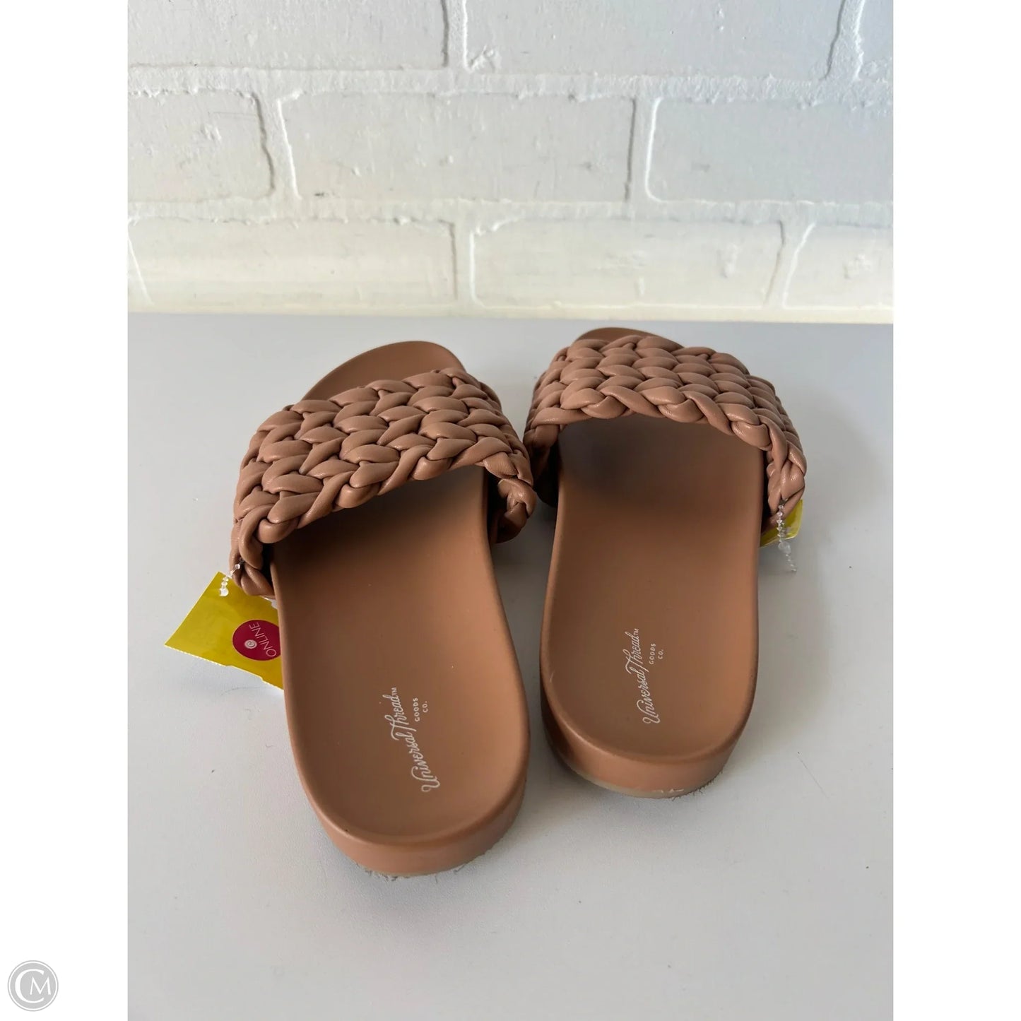 Sandals Flats By Universal Thread In Brown, Size: 6