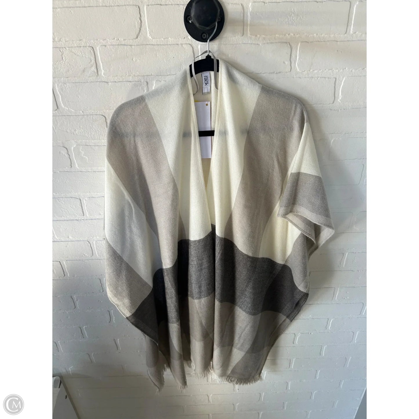 Shawl By Nordstrom In Brown & Cream, Size: Osfm