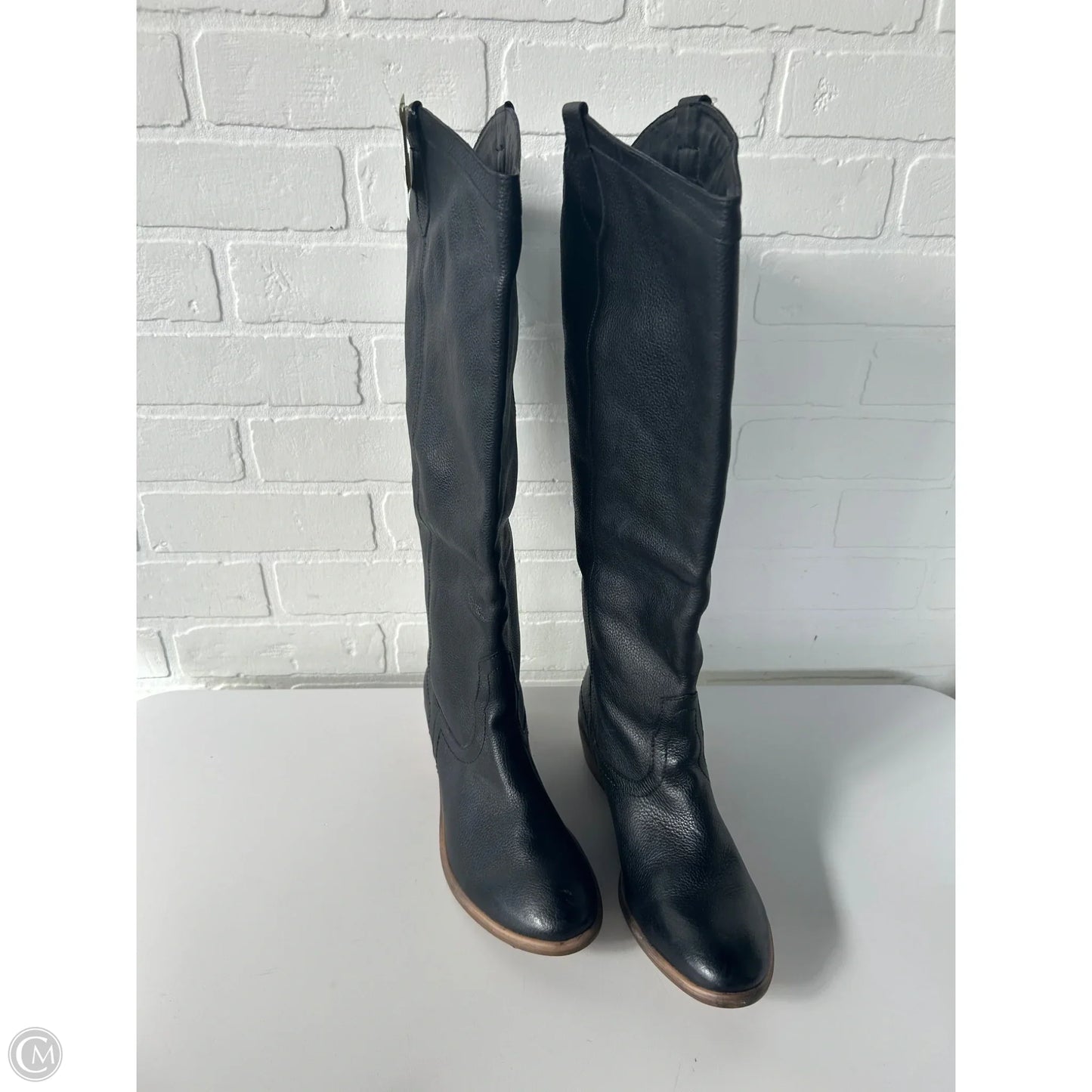 Boots Knee Flats By Michael Shannon In Black, Size: 8.5