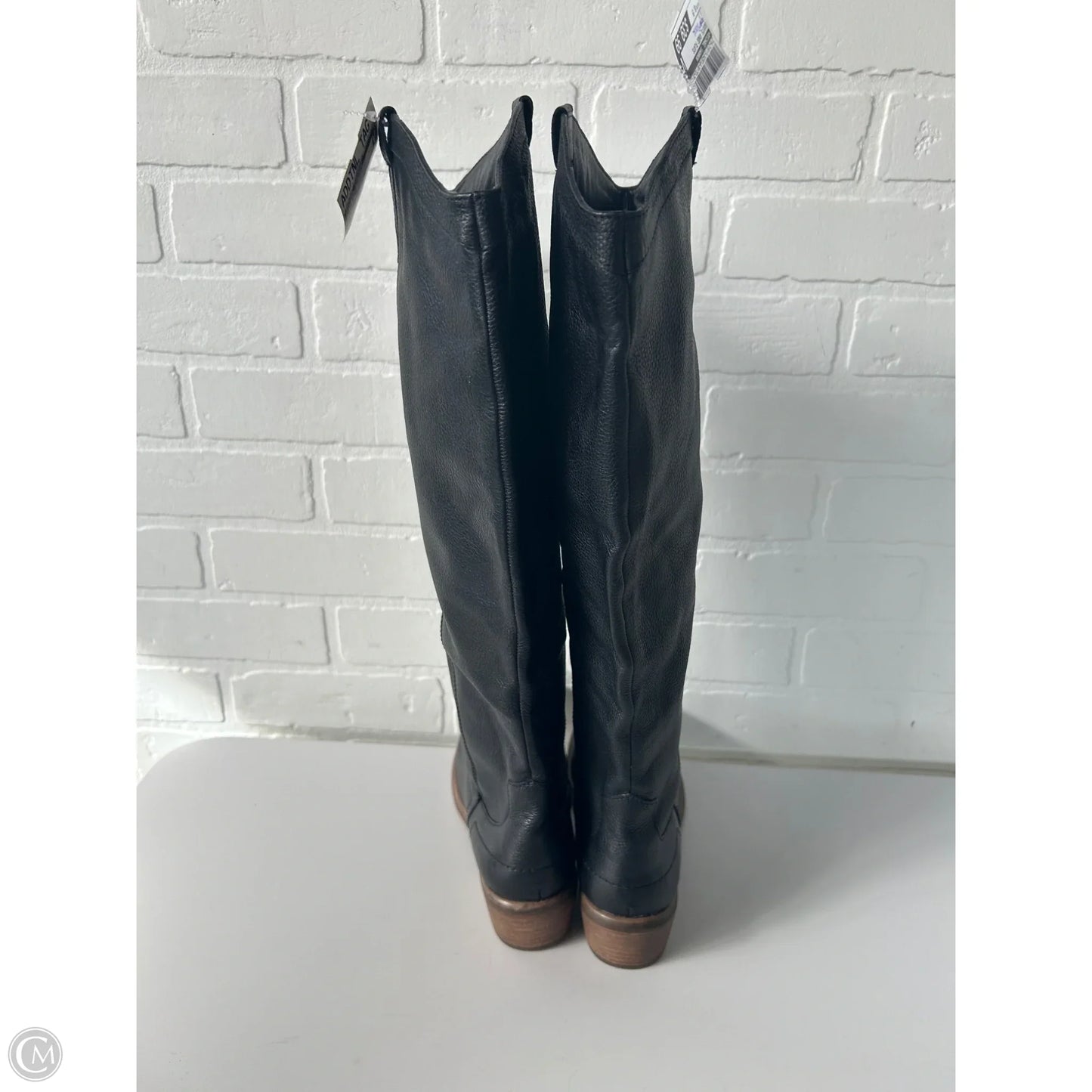 Boots Knee Flats By Michael Shannon In Black, Size: 8.5