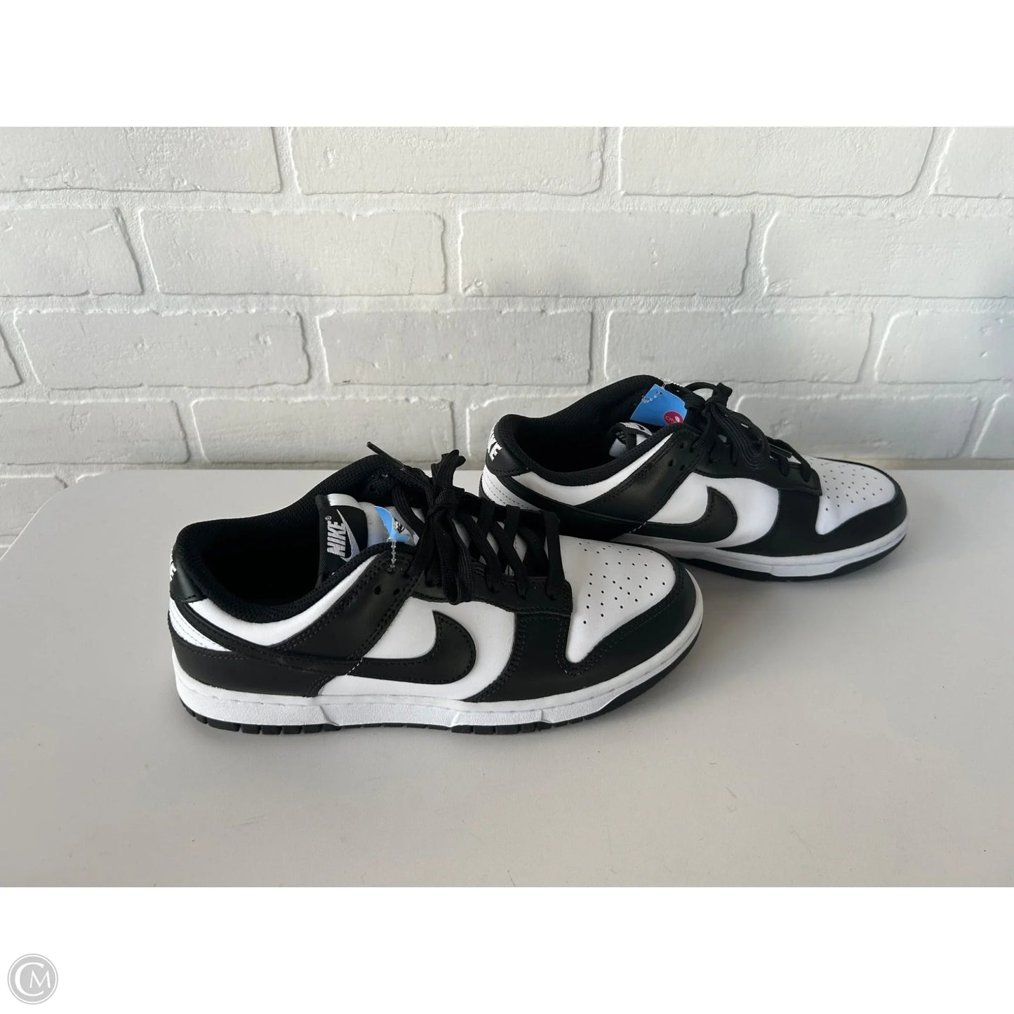 Shoes Athletic By Nike In Black & White, Size: 8.5