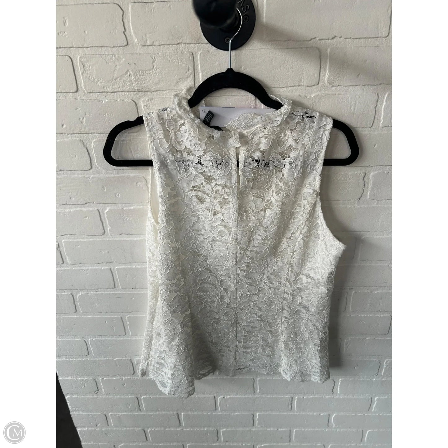 Blouse Sleeveless By White House Black Market In White, Size: L
