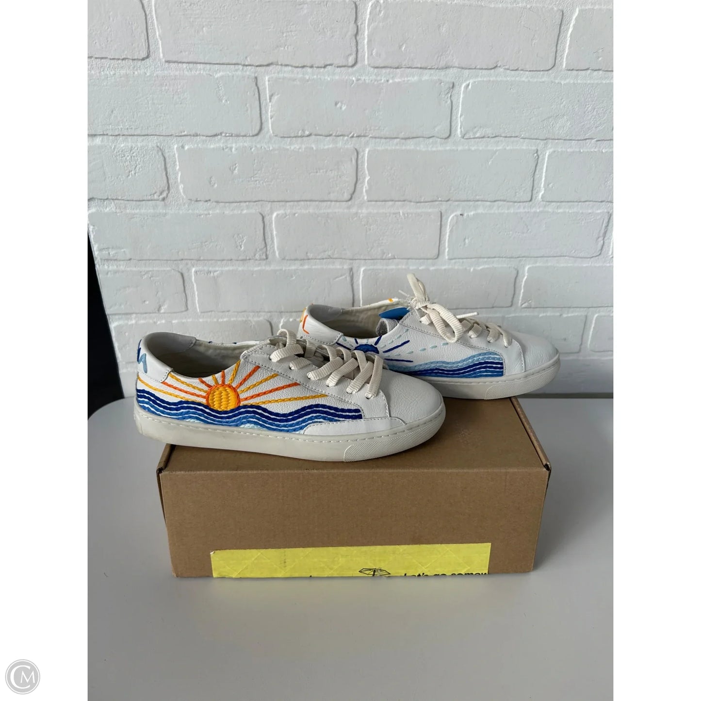 Shoes Sneakers By Soludos In Blue & White, Size: 8.5