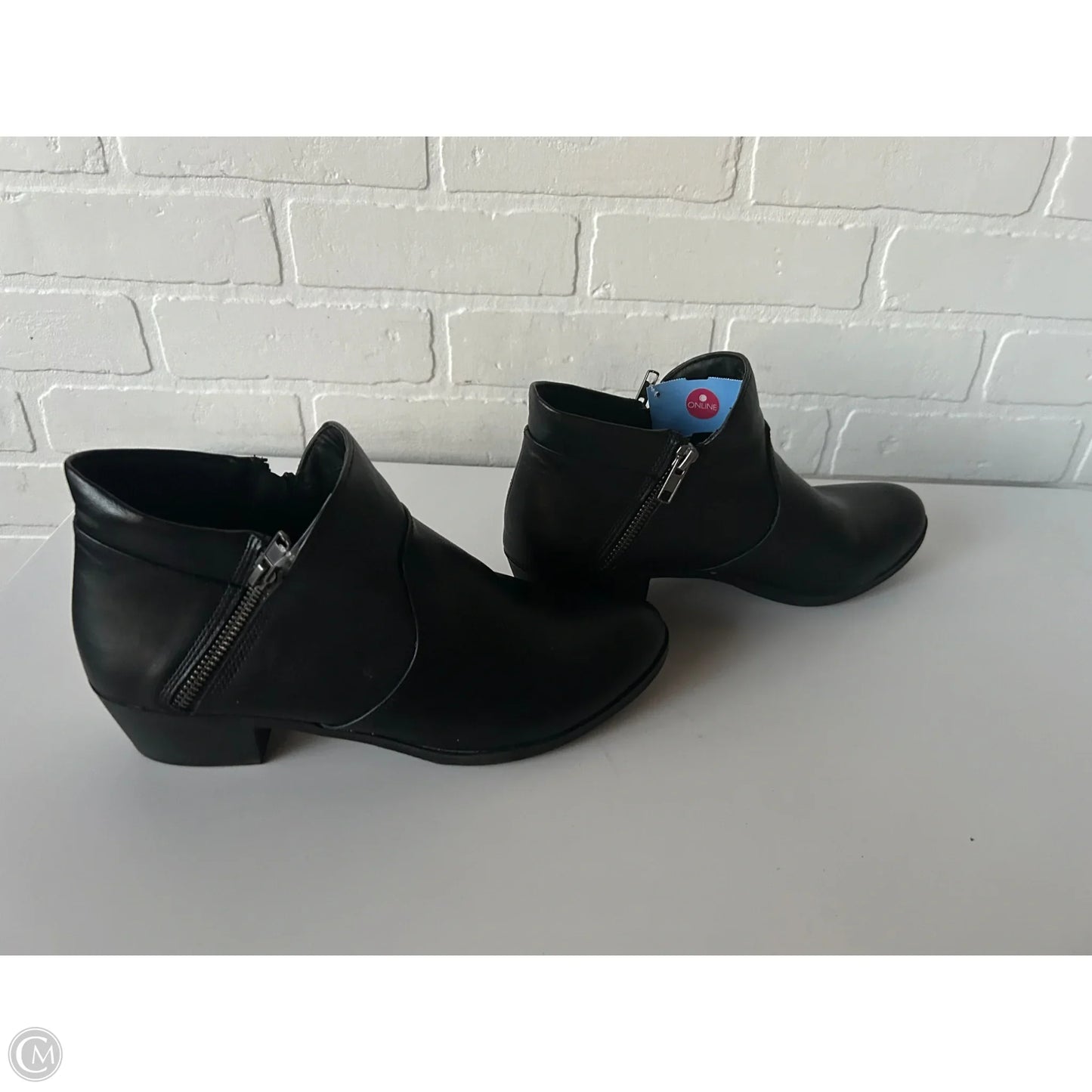 Boots Ankle Flats By Clothes Mentor In Black, Size: 9