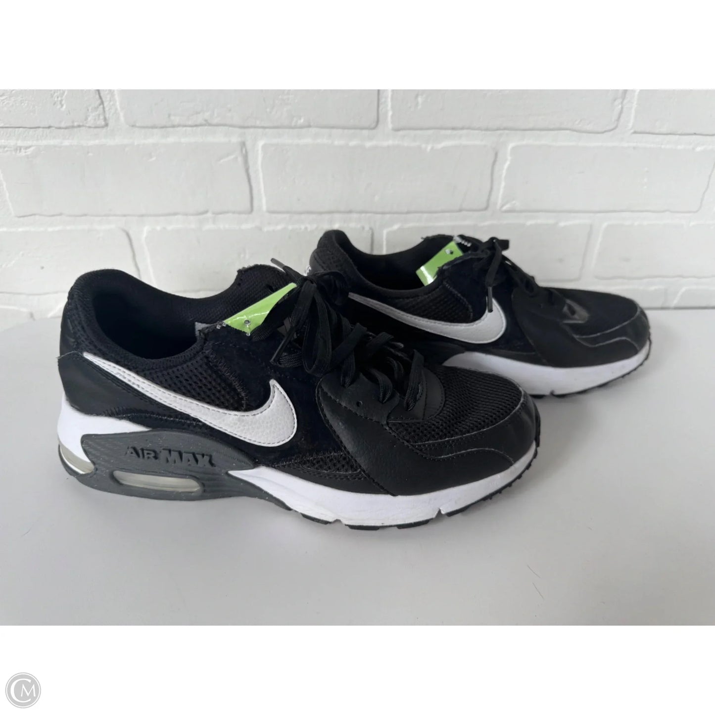 Shoes Athletic By Nike In Black & White, Size: 9