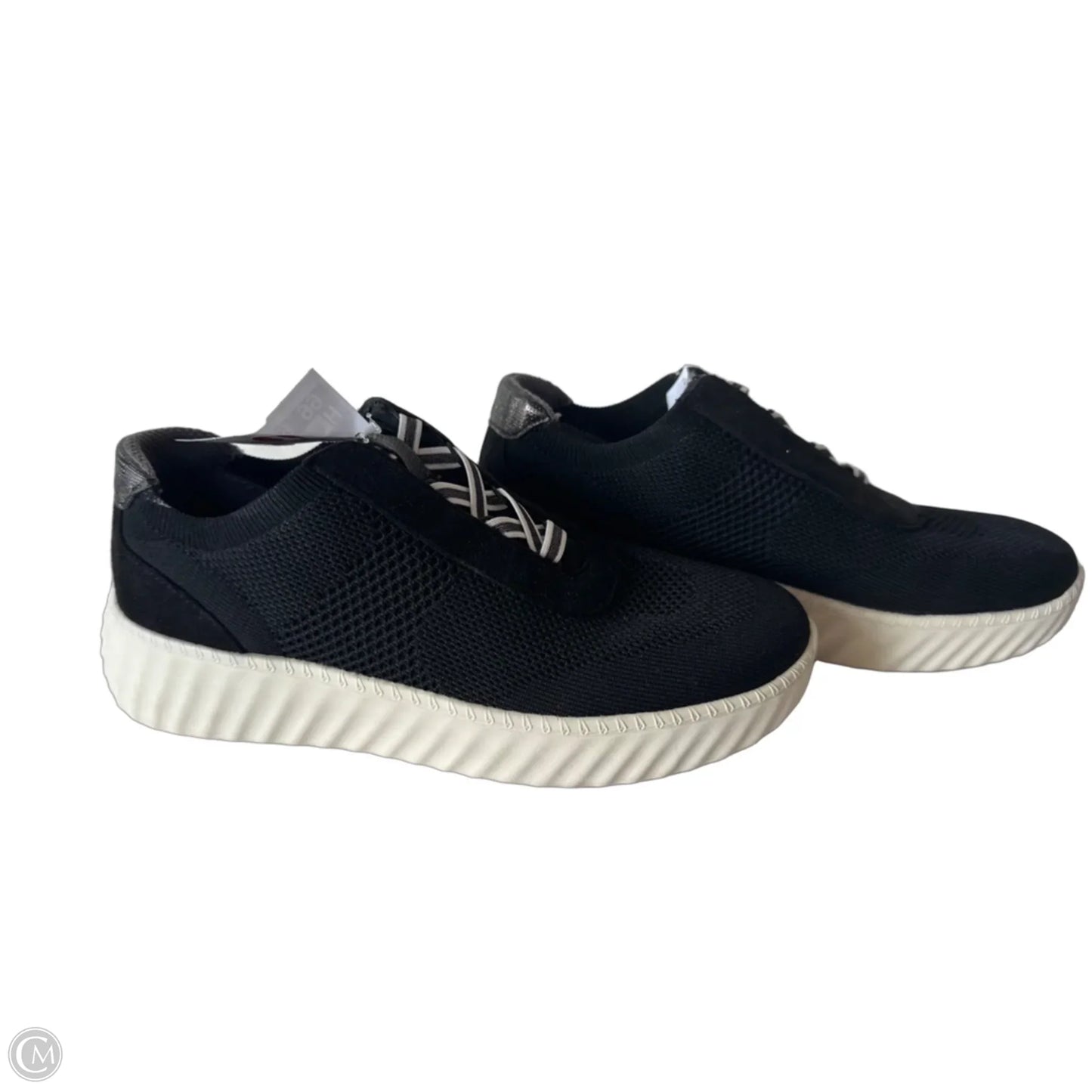 Shoes Sneakers By Bzees In Black & White, Size: 8.5