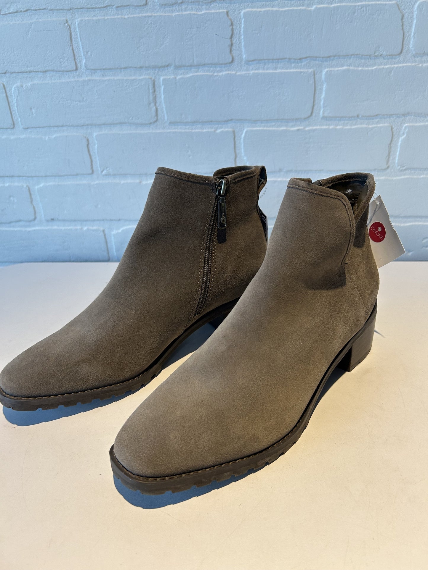 Boots Ankle Flats By Blondo  Size: 9