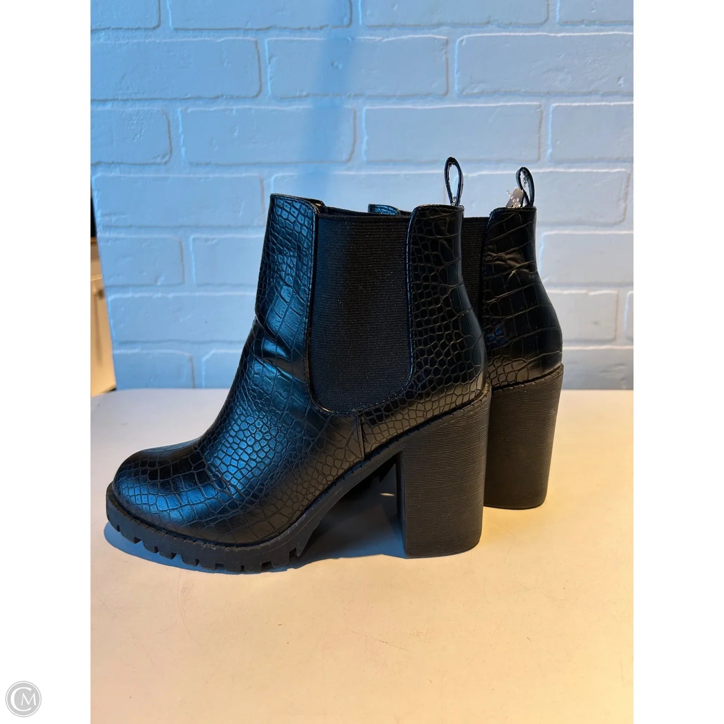 Boots Ankle Heels By Soda In Black, Size: 8