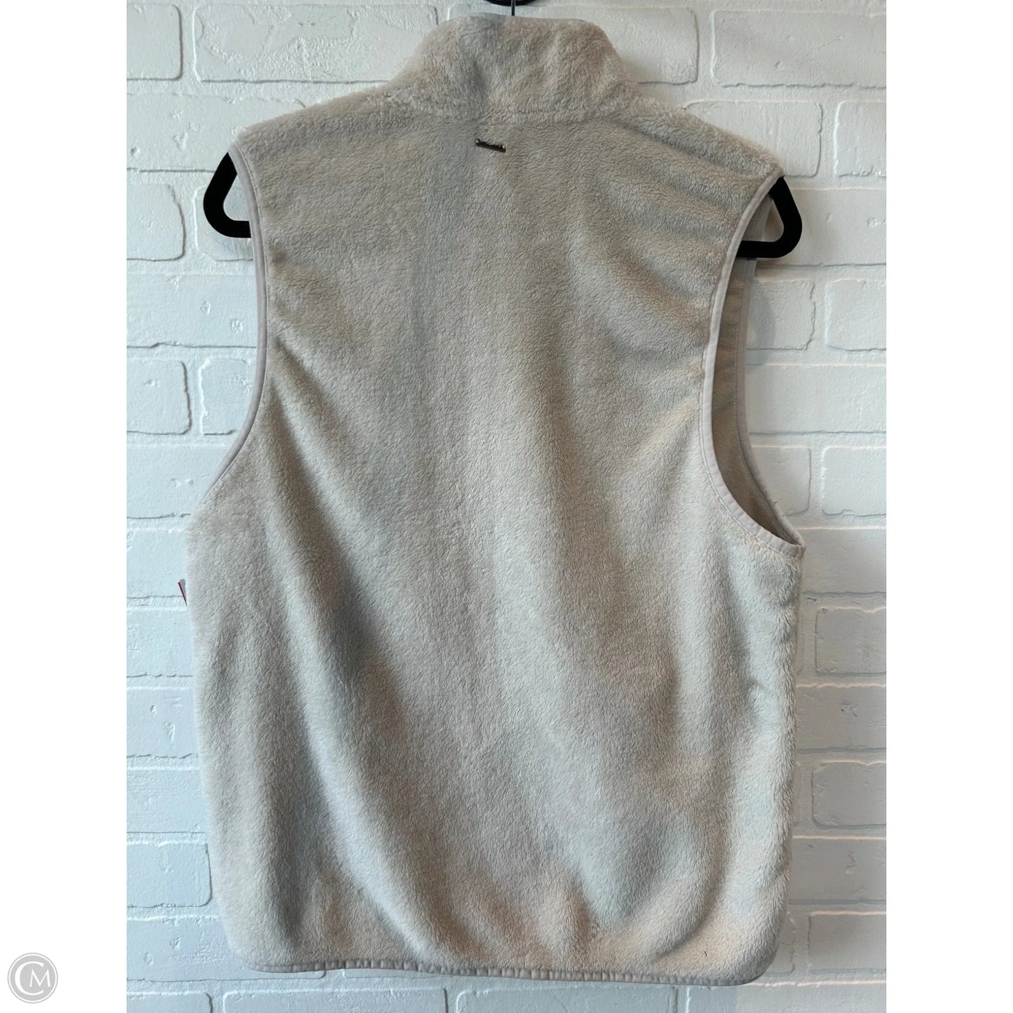 Vest Faux Fur & Sherpa By Clothes Mentor In Tan, Size: M