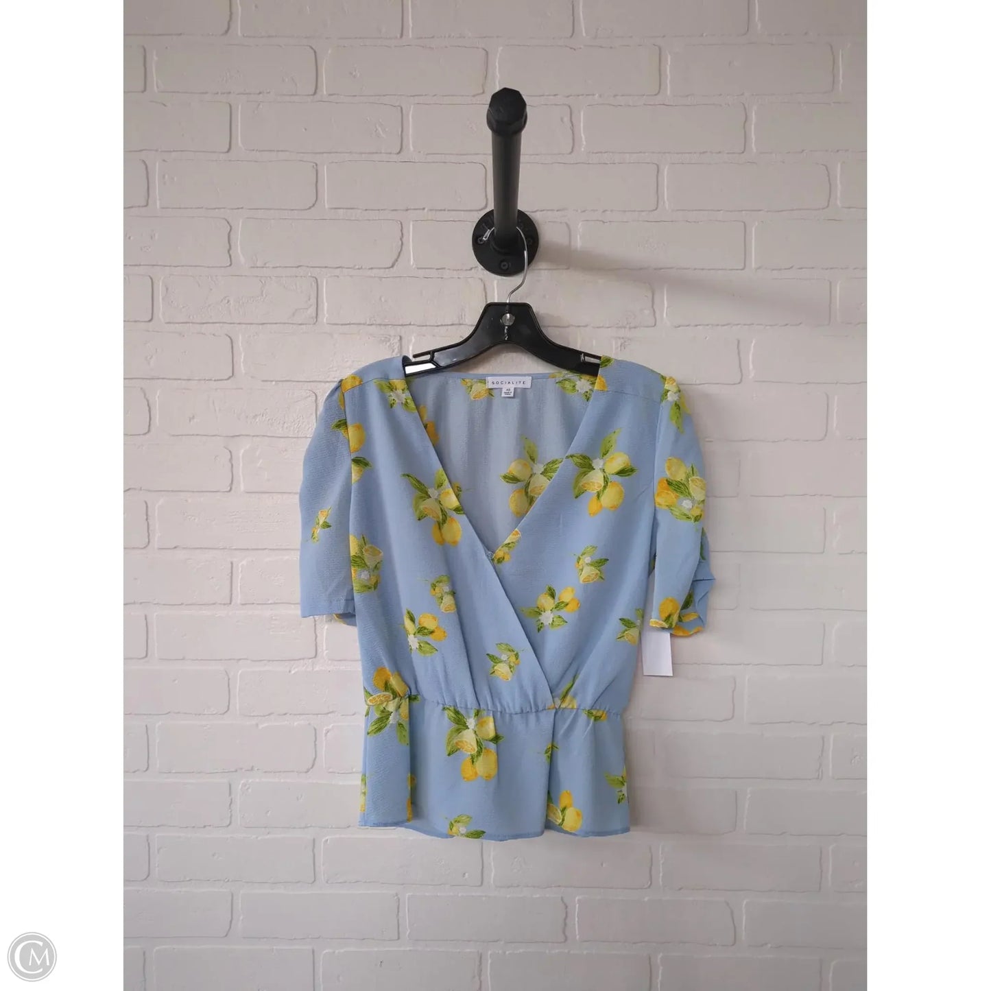 Top Short Sleeve By Socialite In Blue & Yellow, Size: Xs