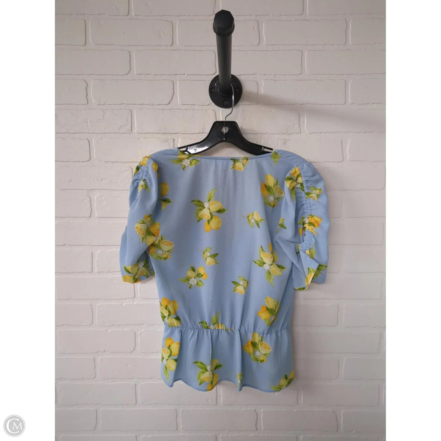 Top Short Sleeve By Socialite In Blue & Yellow, Size: Xs