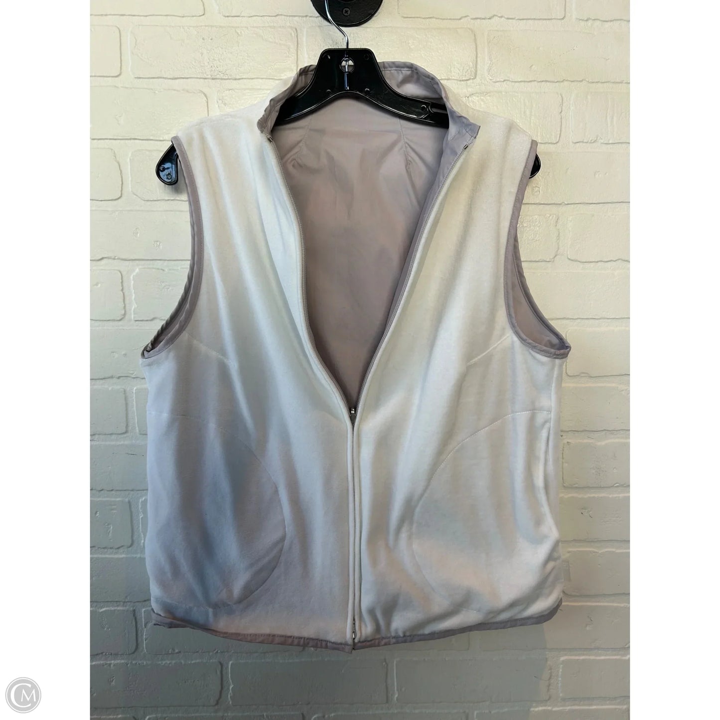 Vest Puffer & Quilted By Nike In Purple & White, Size: L