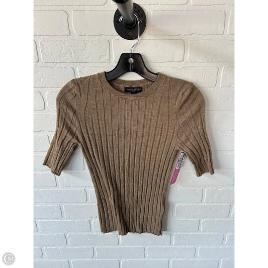 Sweater Short Sleeve By Banana Republic In Tan, Size: S