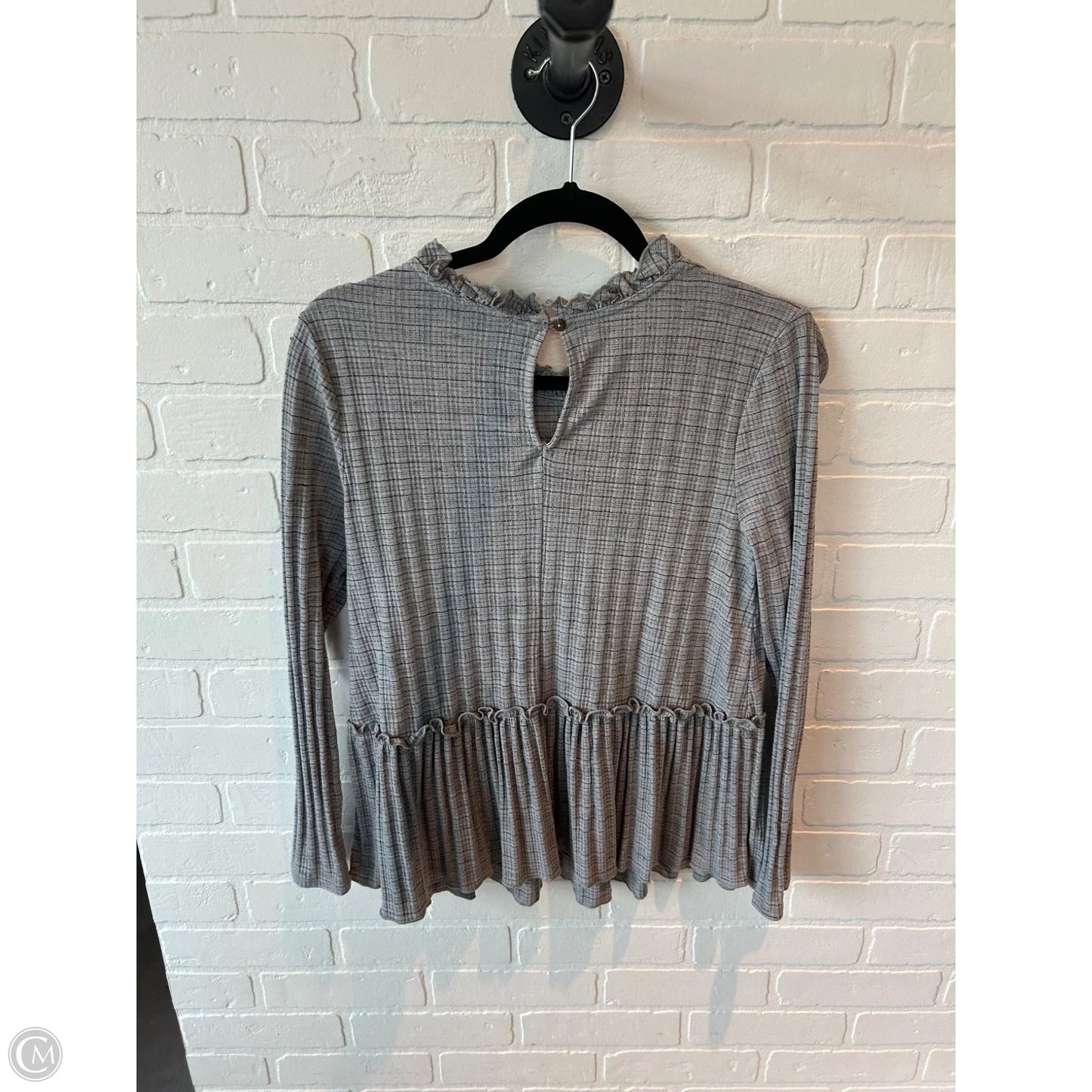 Top Long Sleeve By Altard State In Grey, Size: L