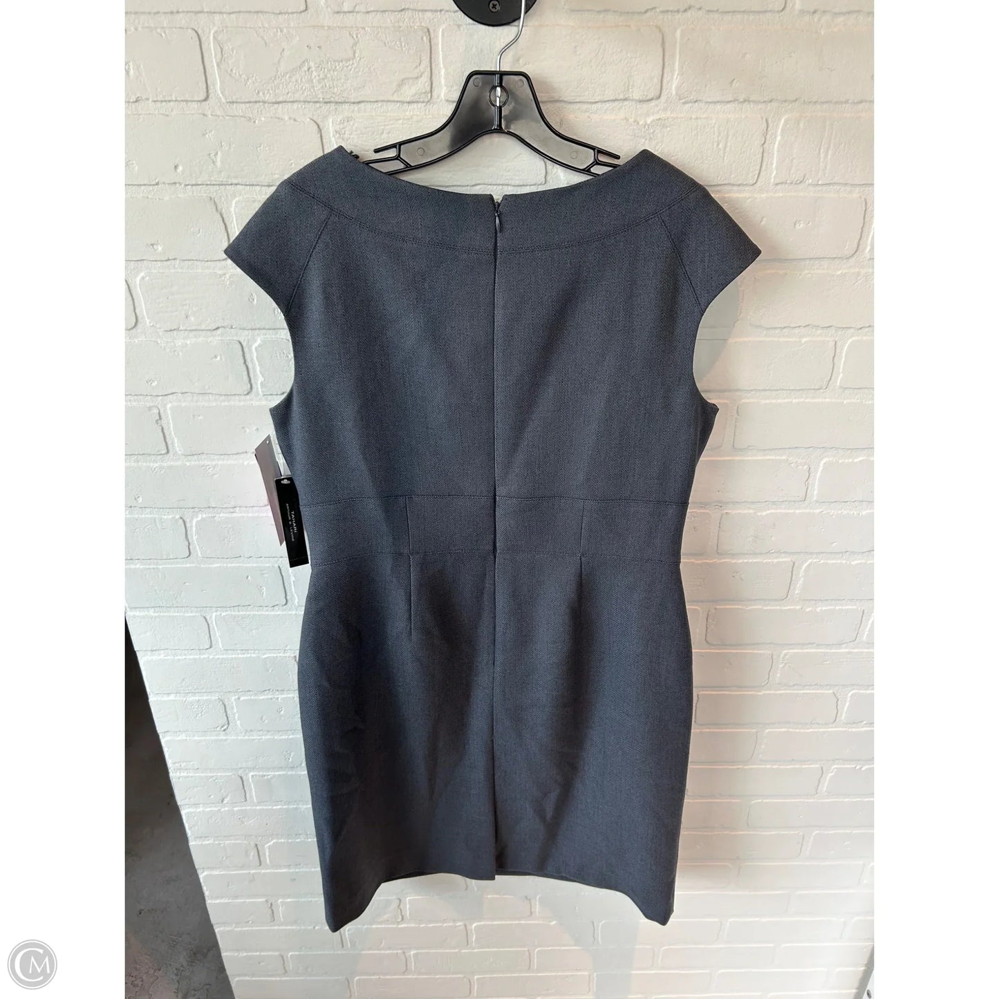 Dress Work By Tahari By Arthur Levine In Grey, Size: L