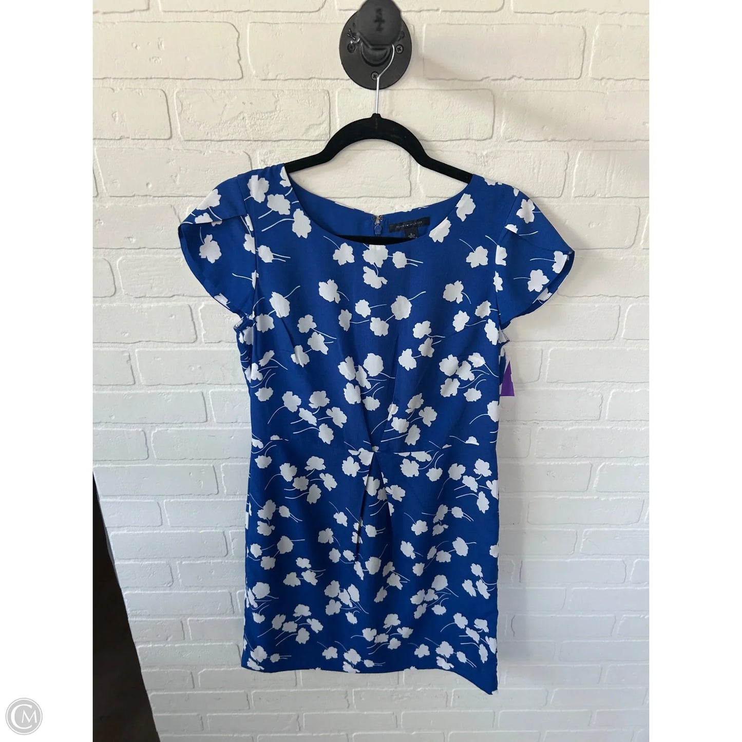 Dress Casual Short By Tommy Hilfiger In Blue & White, Size: S
