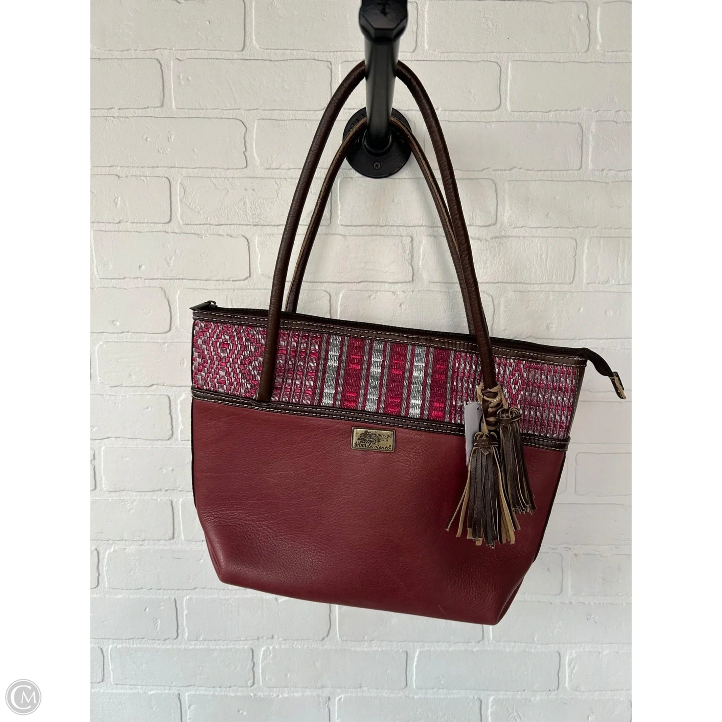 Tote By Clothes Mentor, Size: Medium