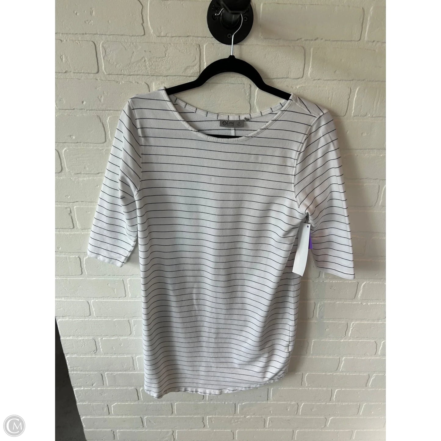 Dress Casual Short By Clothes Mentor In Blue & White, Size: S