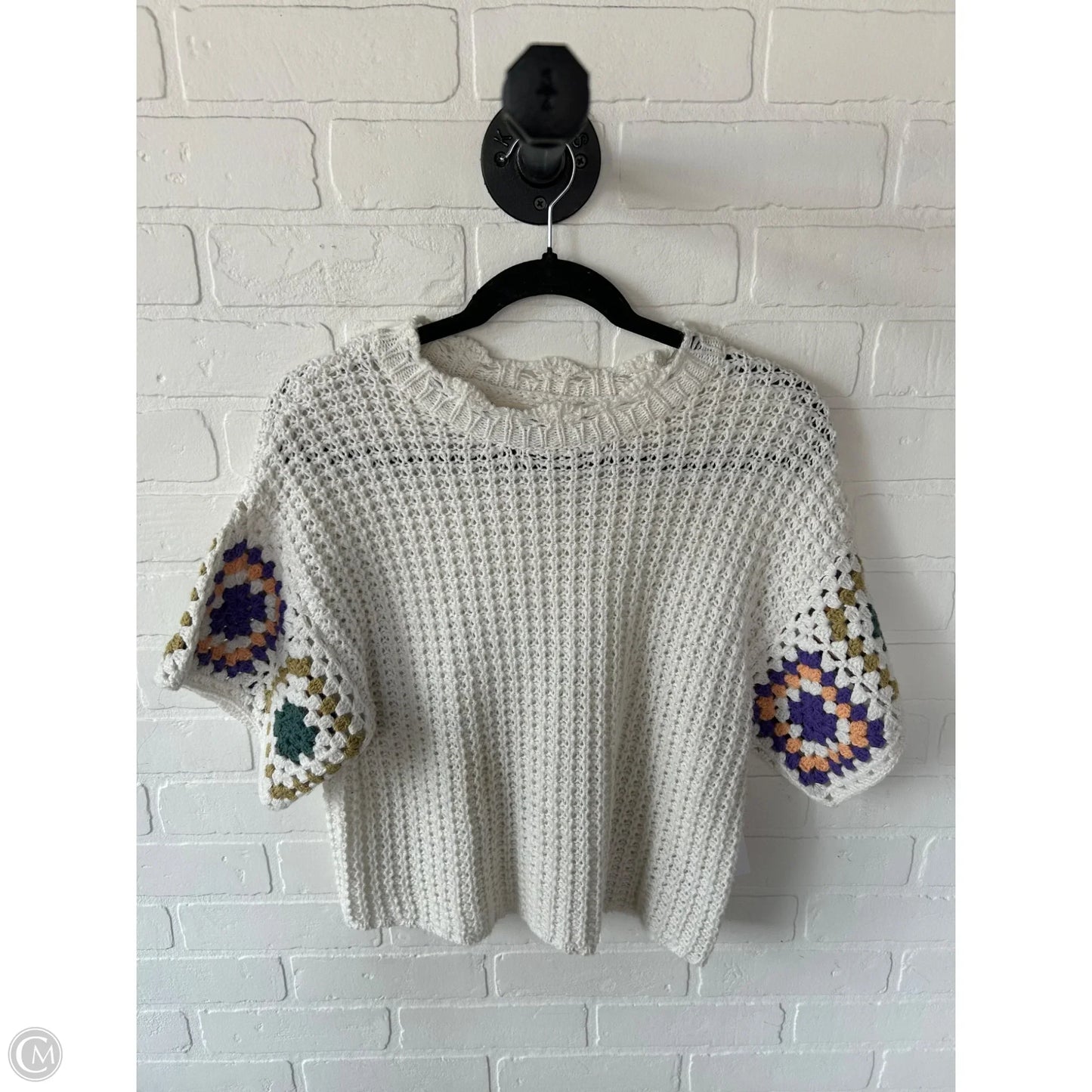Sweater Short Sleeve By Universal Thread In Cream & Green, Size: S