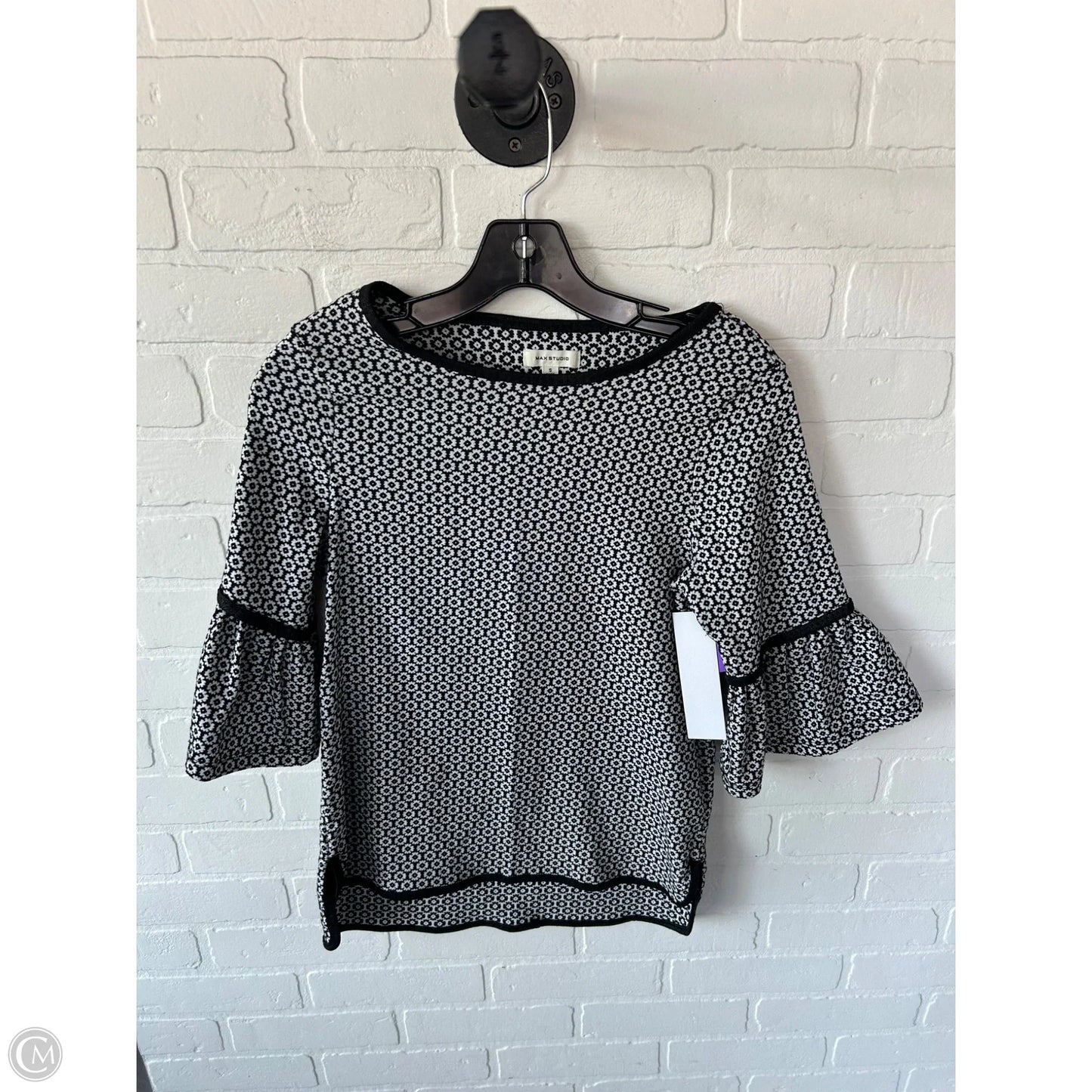 Top Short Sleeve By Max Studio In Black & White, Size: S