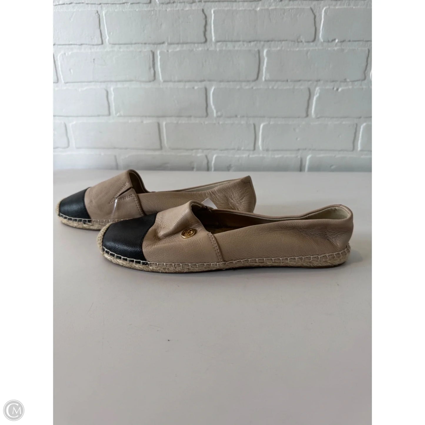 Shoes Flats By Michael By Michael Kors In Black & Tan, Size: 8
