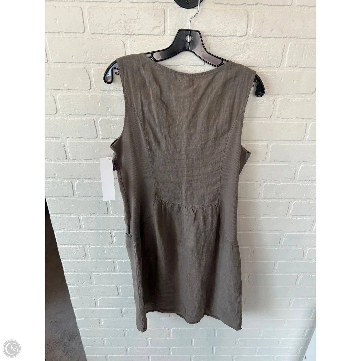Dress Casual Short By Cmc In Grey, Size: M
