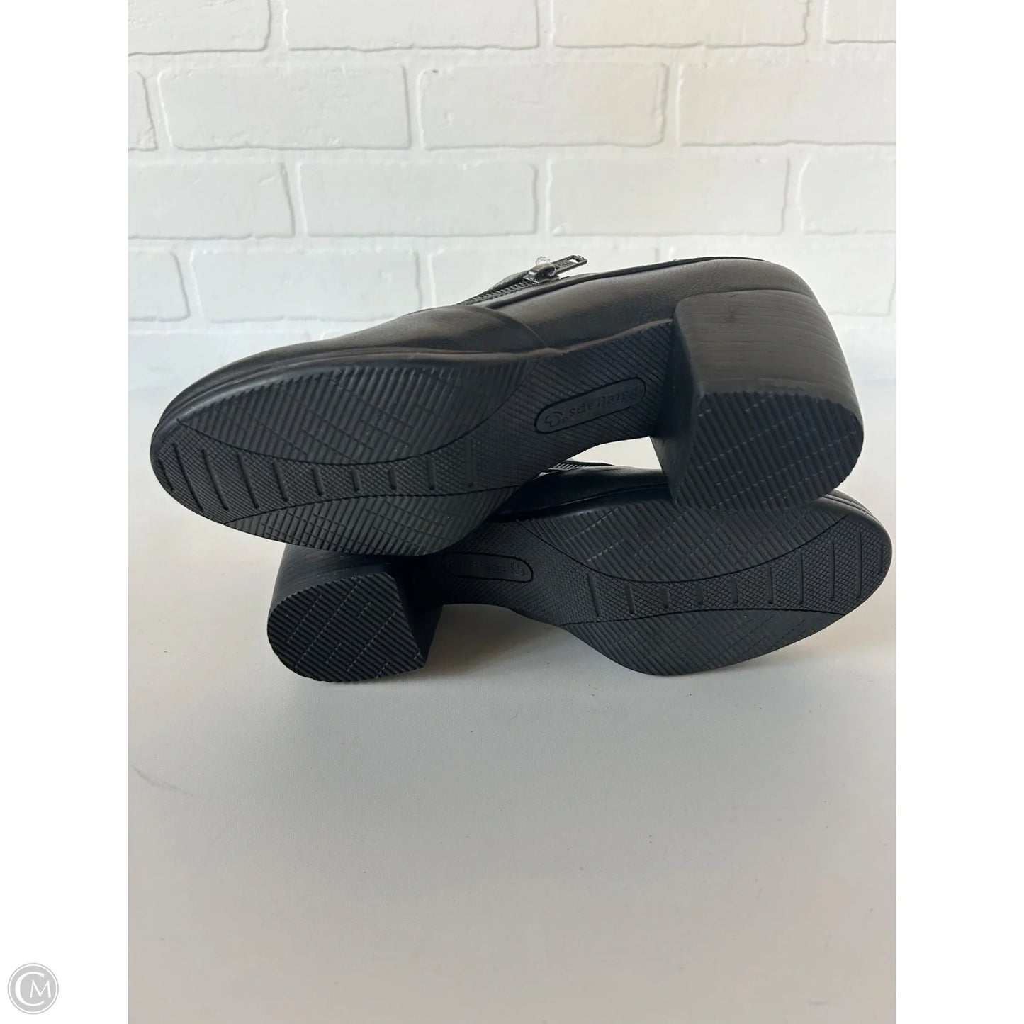 Sandals Heels Block By Bare Traps In Black, Size: 6.5