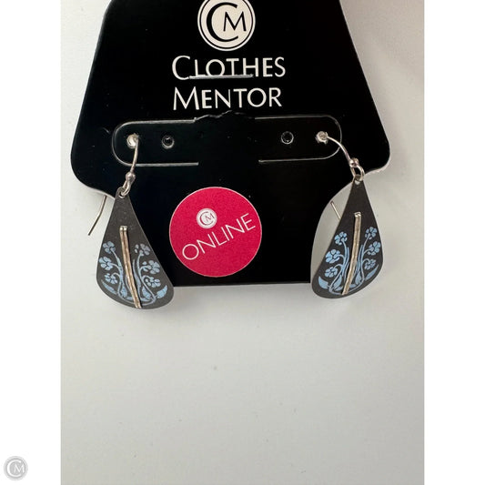 Earrings Dangle/drop By Clothes Mentor