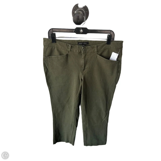 Pants Cropped By Banana Republic In Green, Size: 10