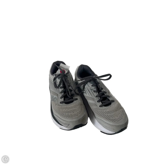 Shoes Athletic By Saucony In Grey, Size: 7