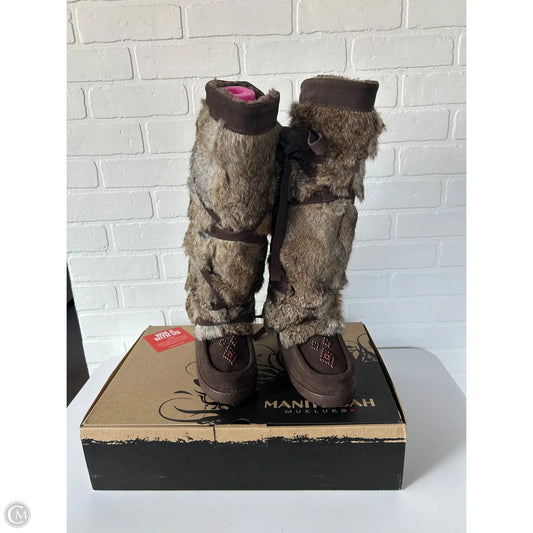 Boots Knee Flats By Cma In Brown, Size: 6