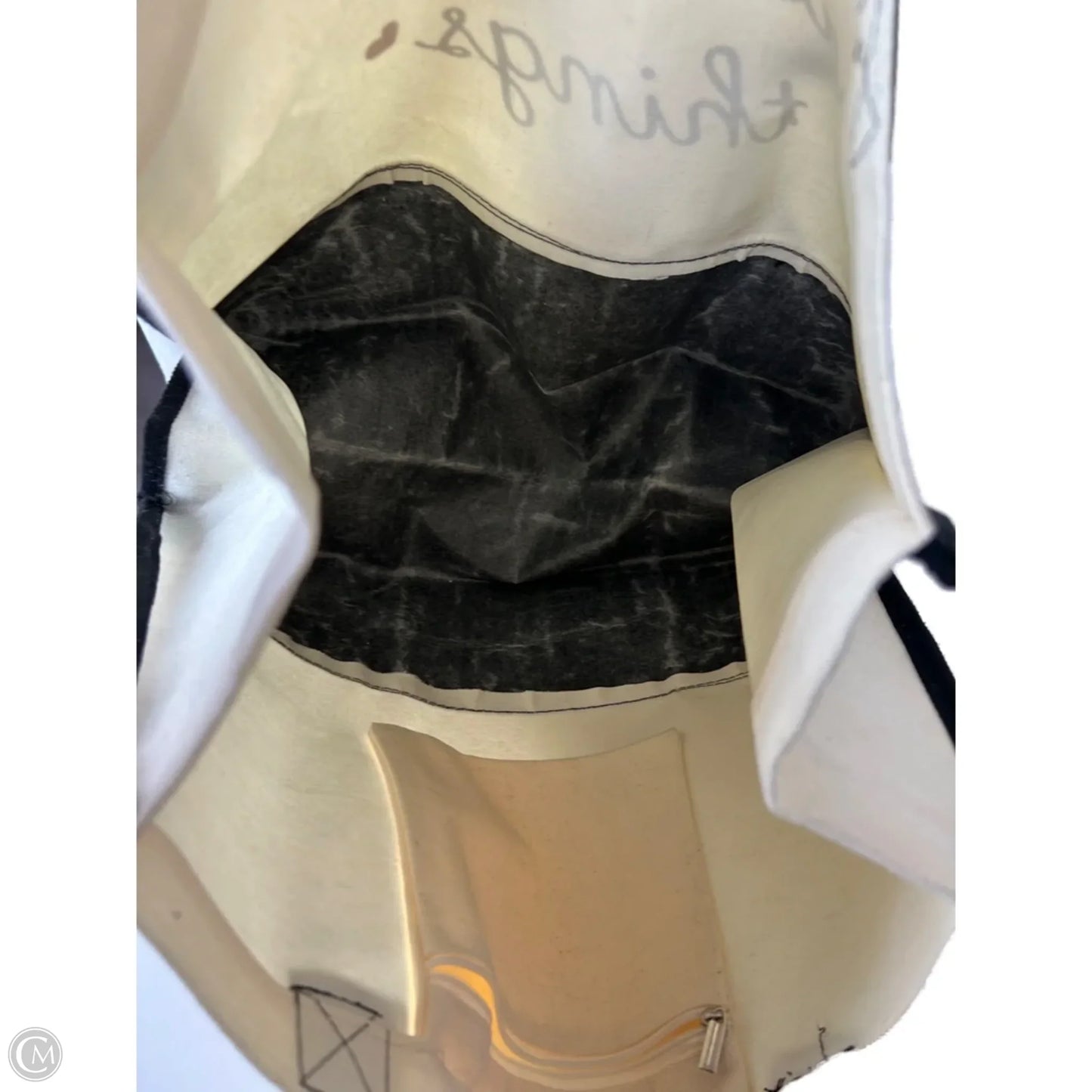 Tote By Clothes Mentor, Size: Medium