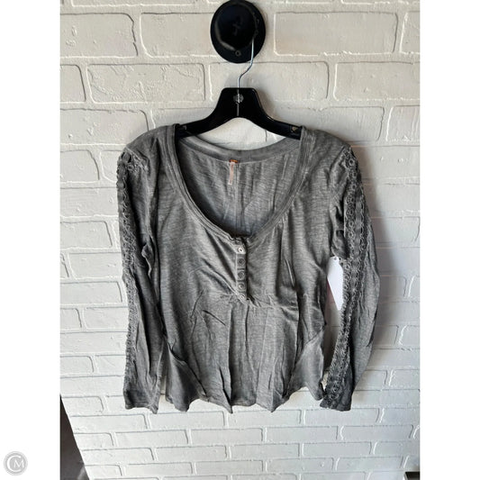 Top Long Sleeve By Free People In Grey, Size: L