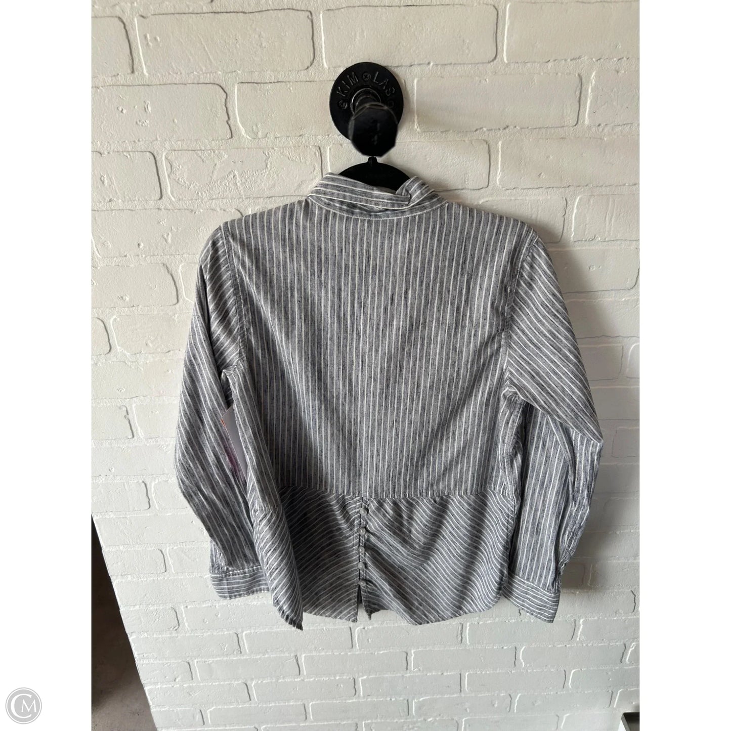 Top Long Sleeve By Lucky Brand In Grey & White, Size: M