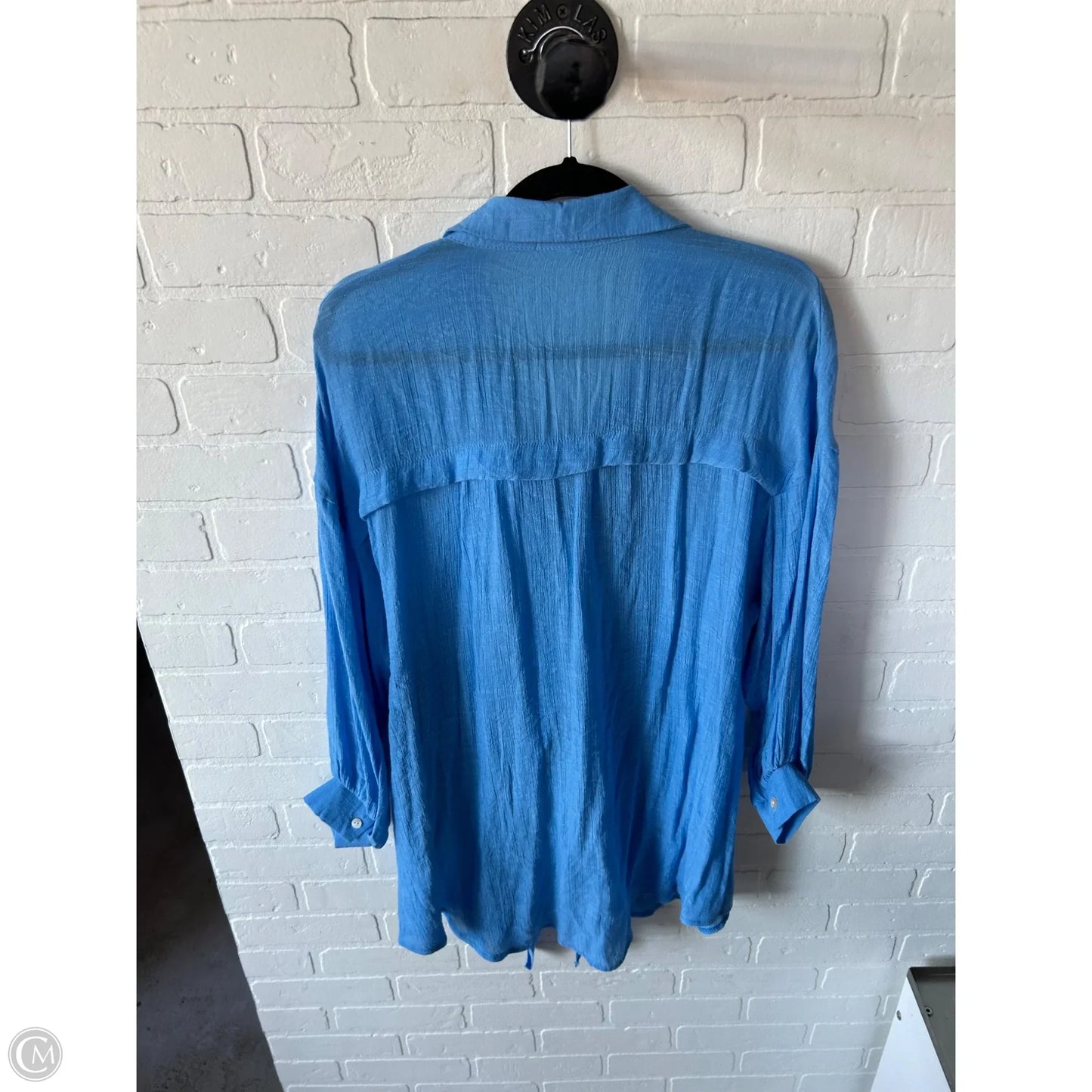 Top Long Sleeve By Clothes Mentor In Blue, Size: M